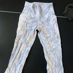 lulu lemon leggings with pockets on side